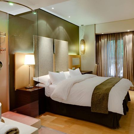 Protea Hotel By Marriott Bloemfontein Willow Lake Buitenkant foto
